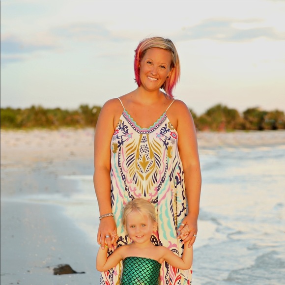 Meet your Posher, Joelle - Picture 1 of 1